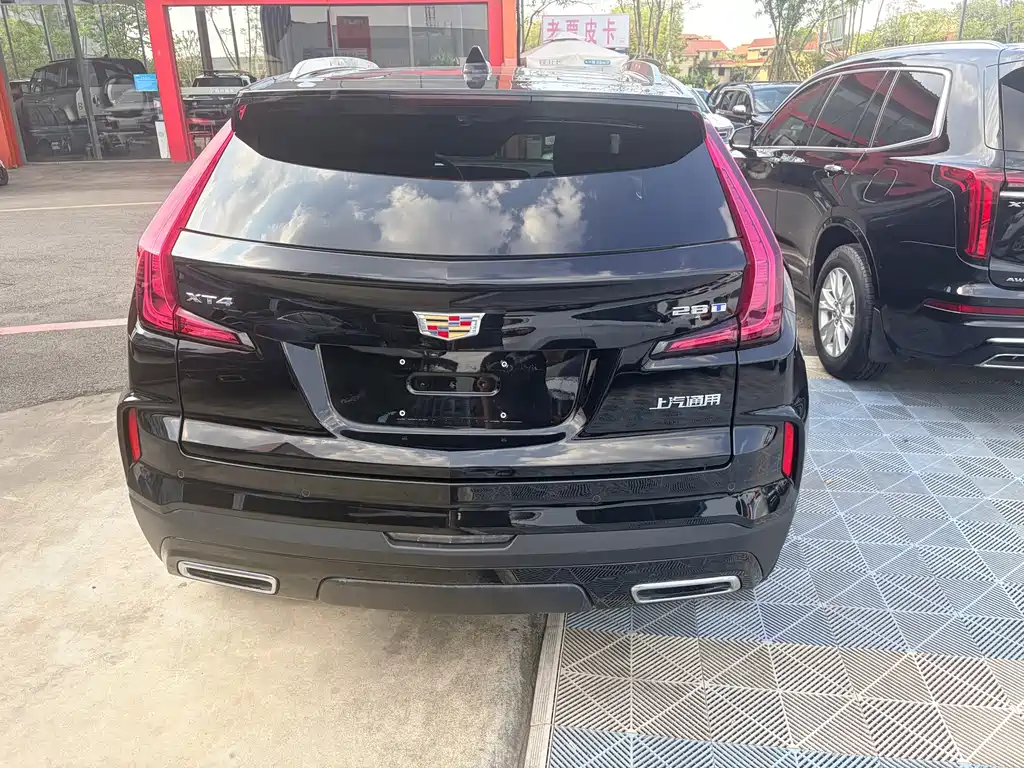 Cadillac XT4 — миниатюра 5