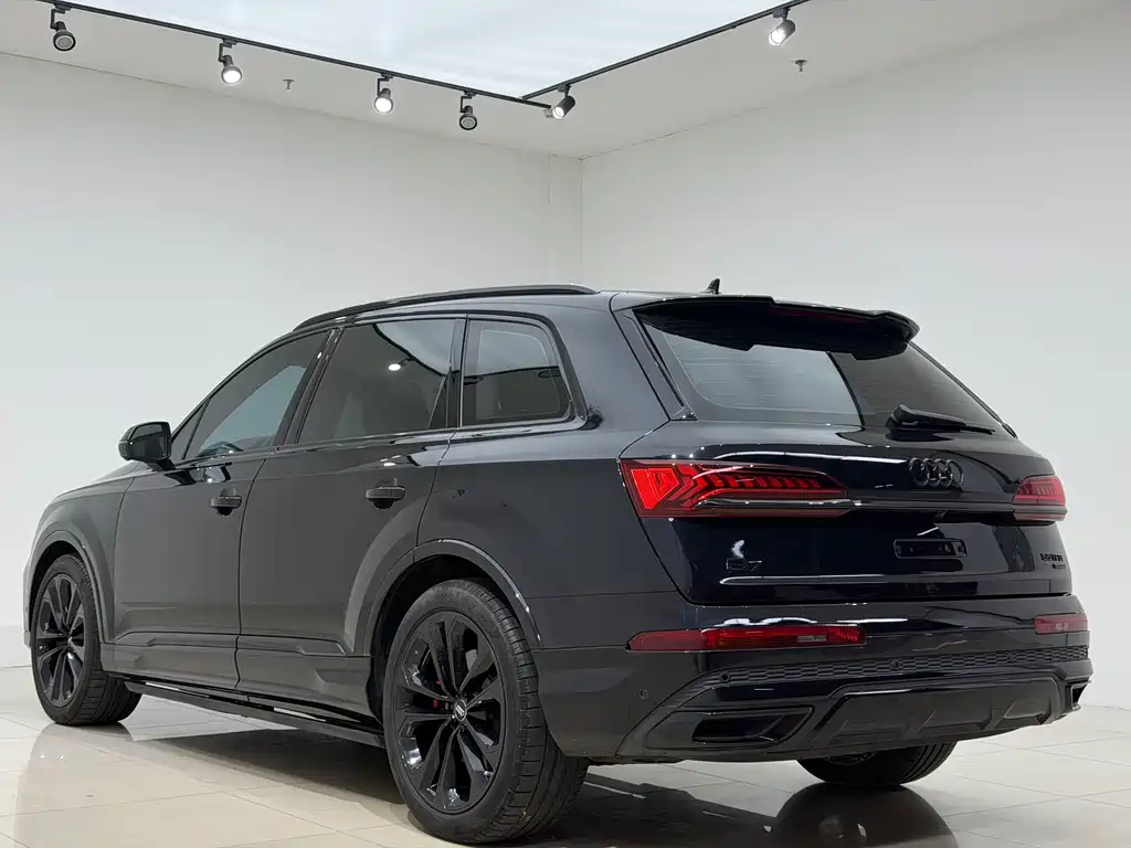 Audi Q7 — миниатюра 23