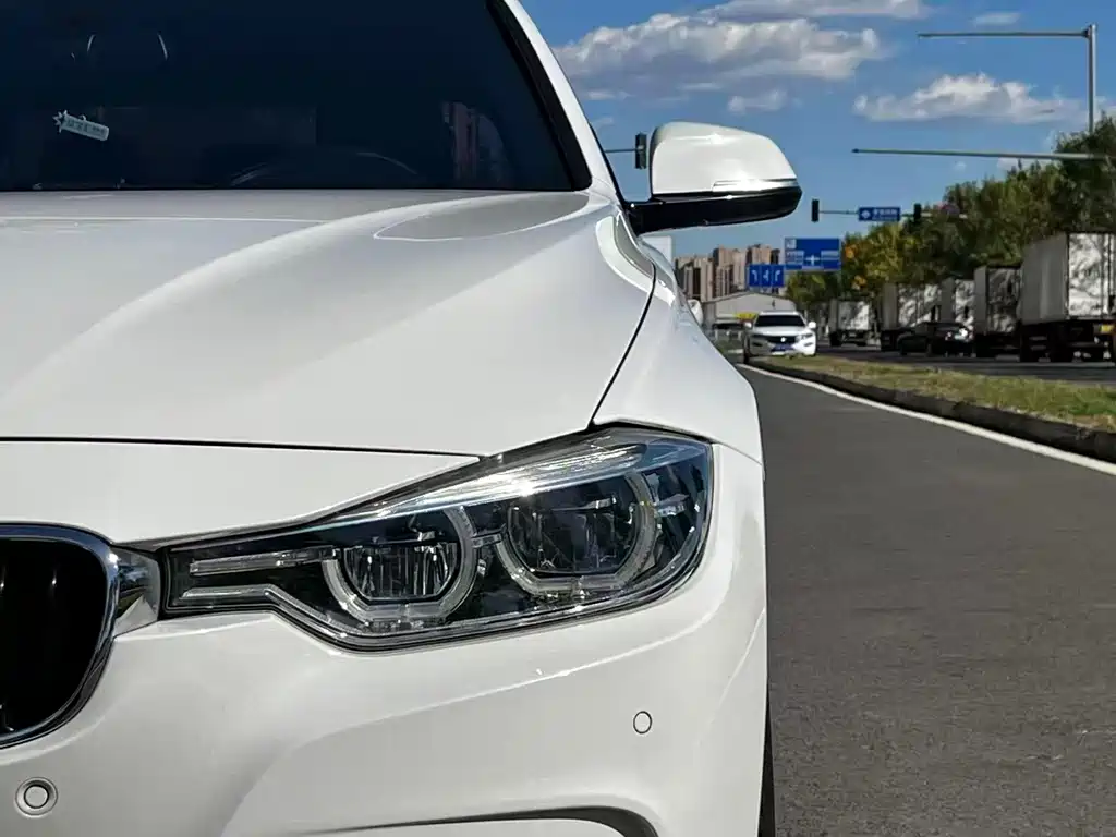 BMW 3 Series — миниатюра 12