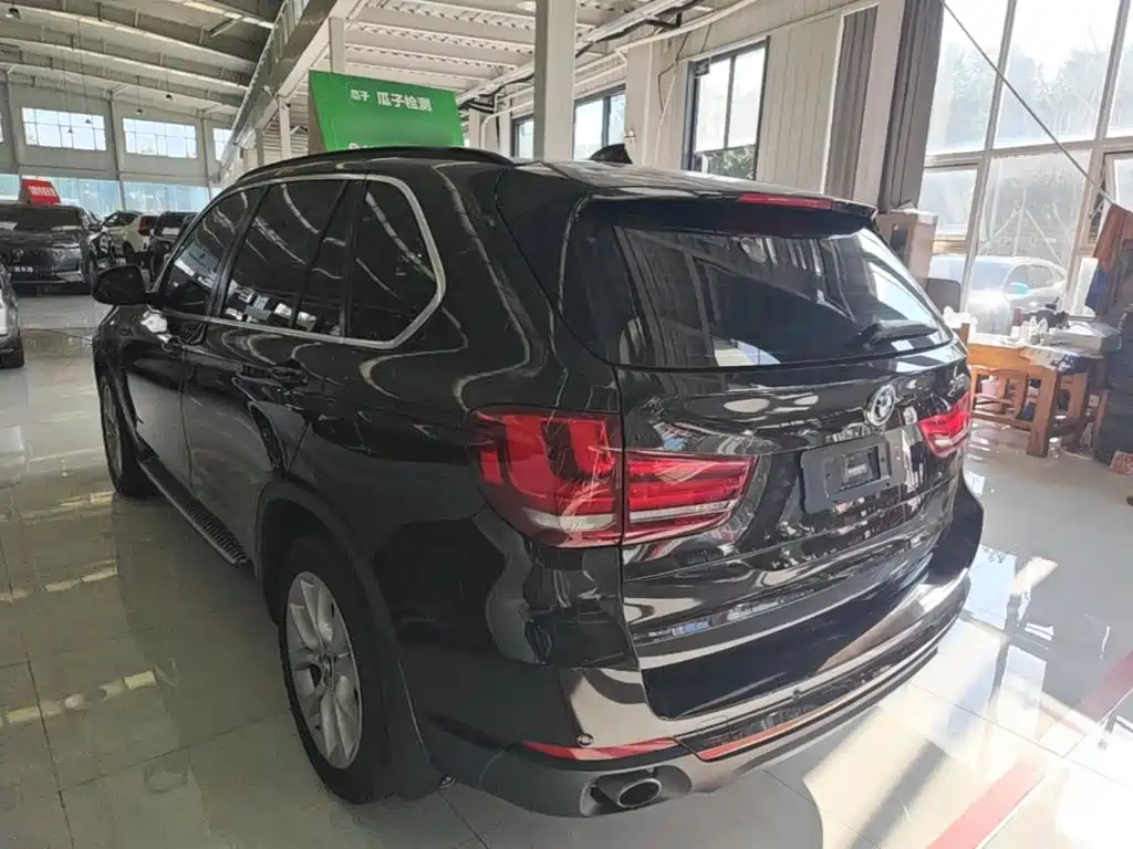 BMW X5 (Import) — миниатюра 5