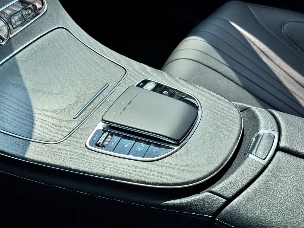Mercedes-Benz CLS — миниатюра 10