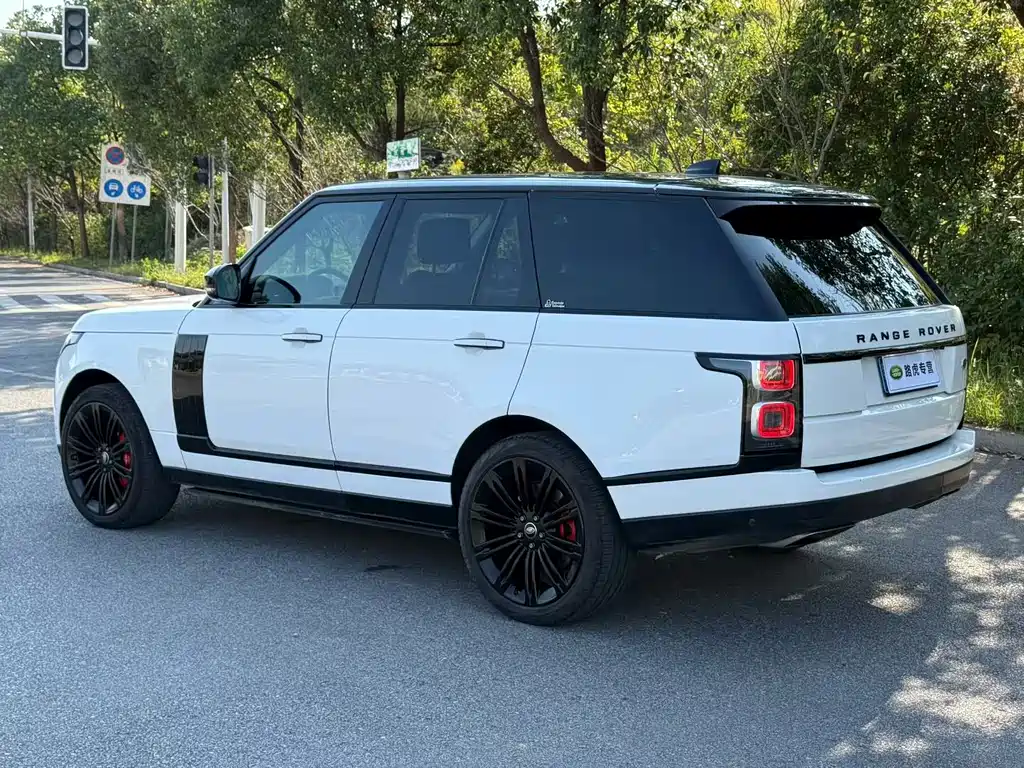 Land Rover Range Rover — миниатюра 4