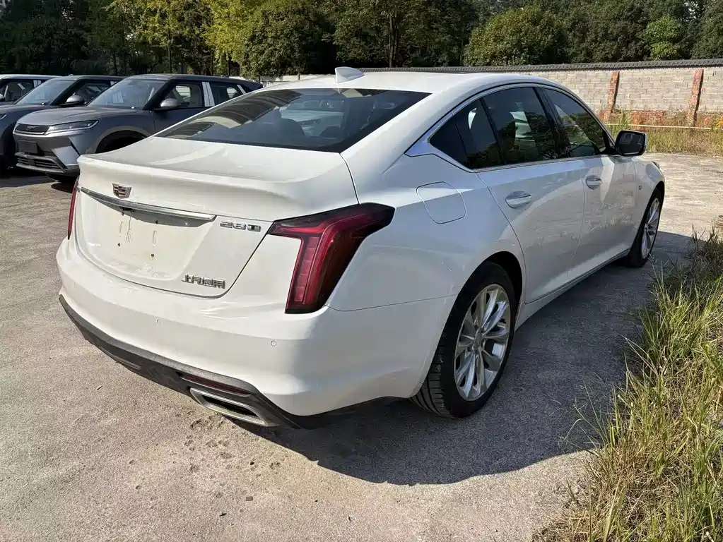 Cadillac CT5 — миниатюра 7