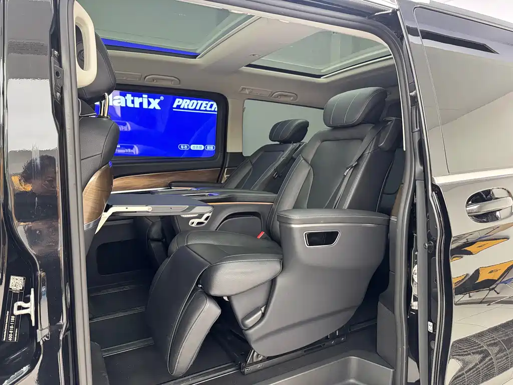 MERCEDES-BENZ V CLASS