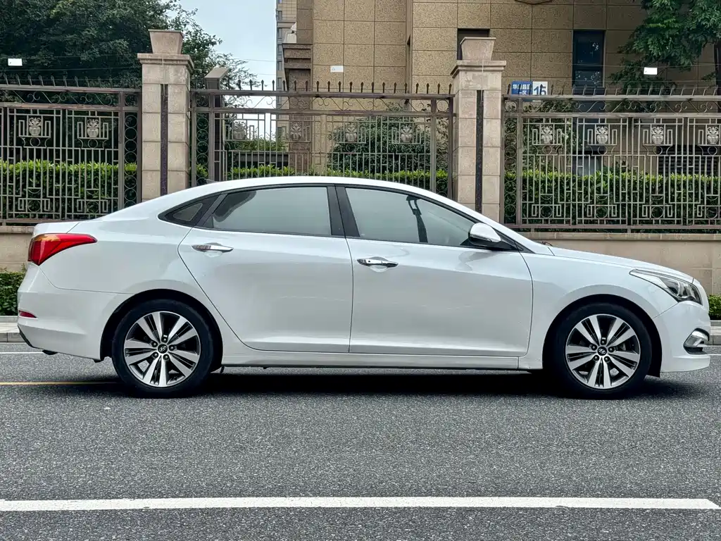 Hyundai Mistra — миниатюра 3