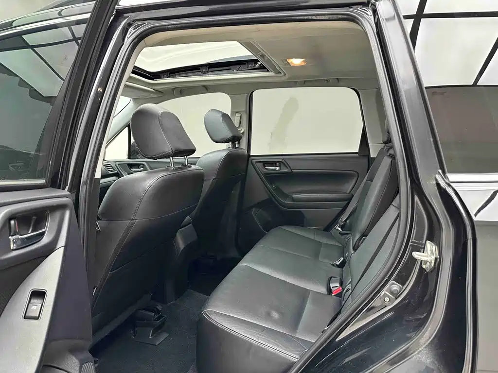 Subaru Forester — миниатюра 12