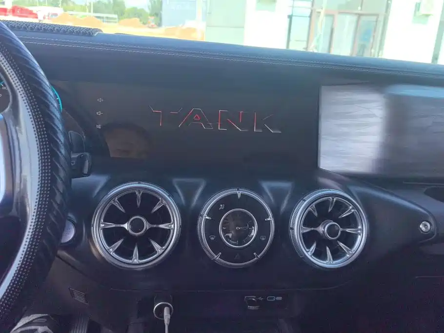 Tank Tank 300 — миниатюра 13
