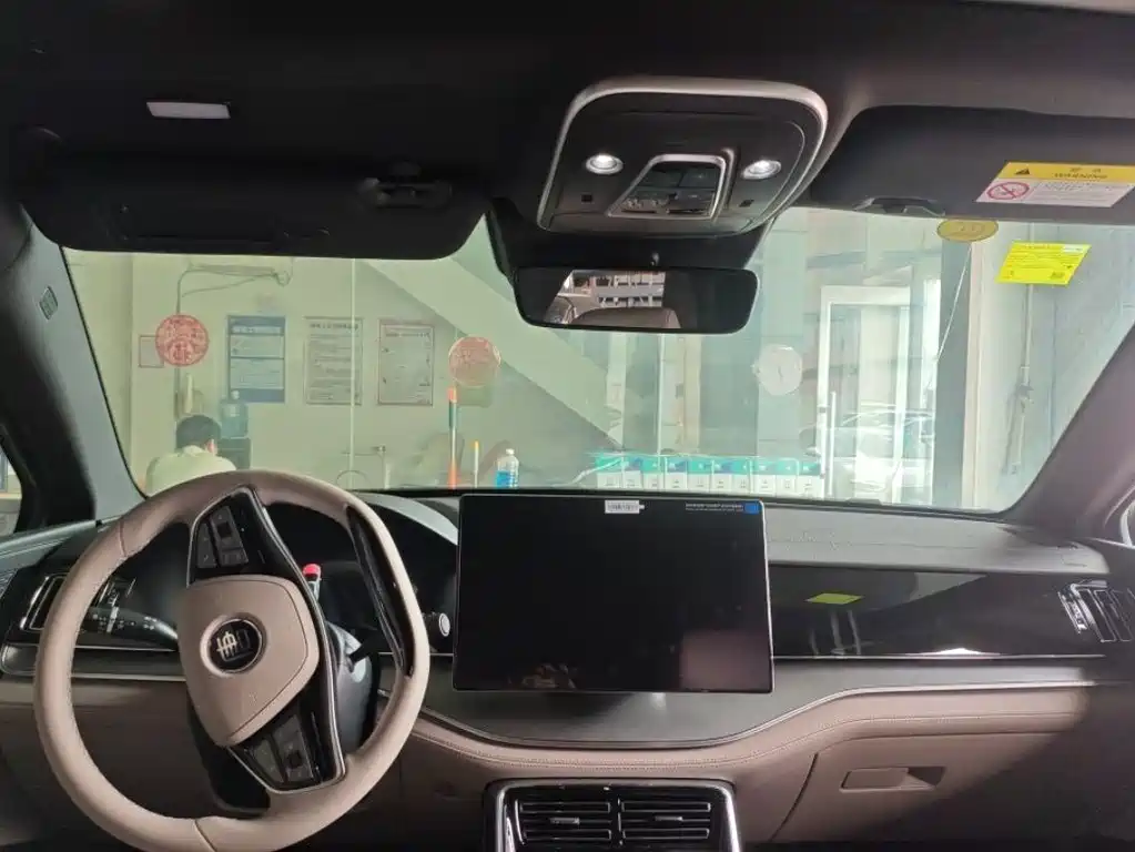 BYD Tang New Energy — миниатюра 3