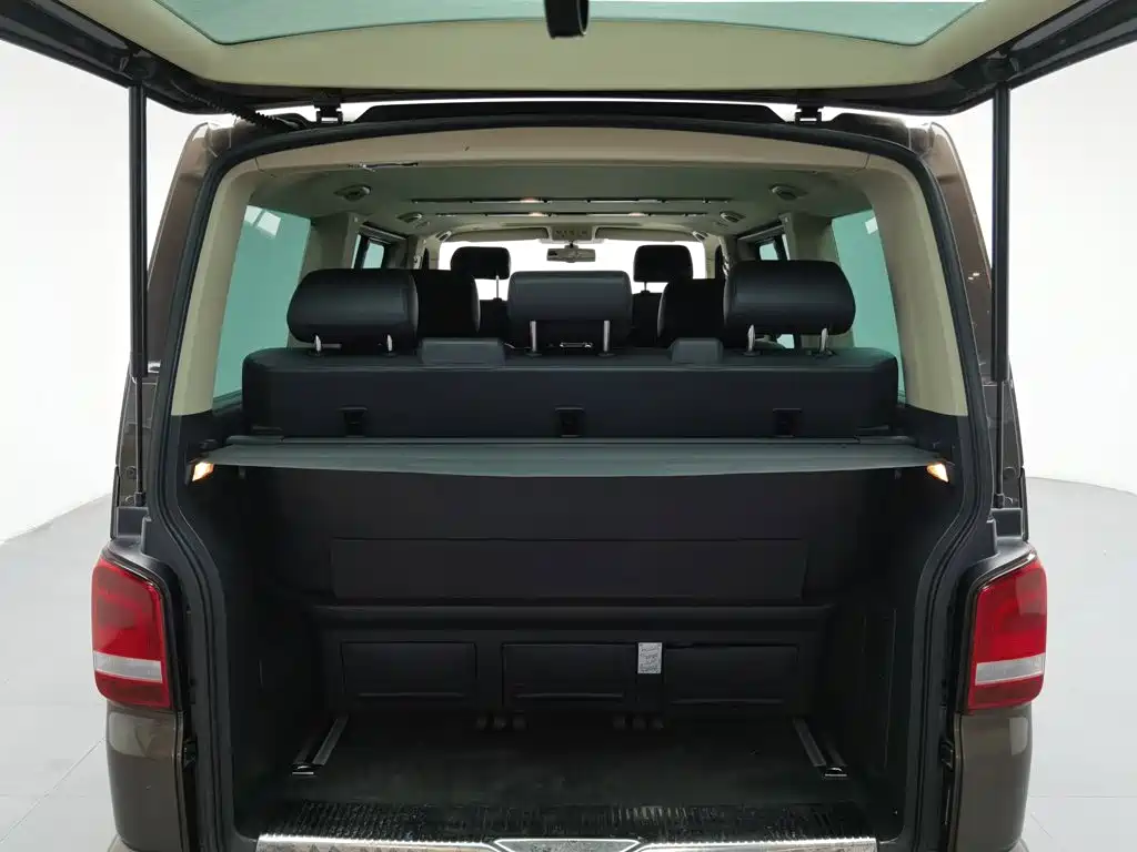 Volkswagen Multivan — миниатюра 16