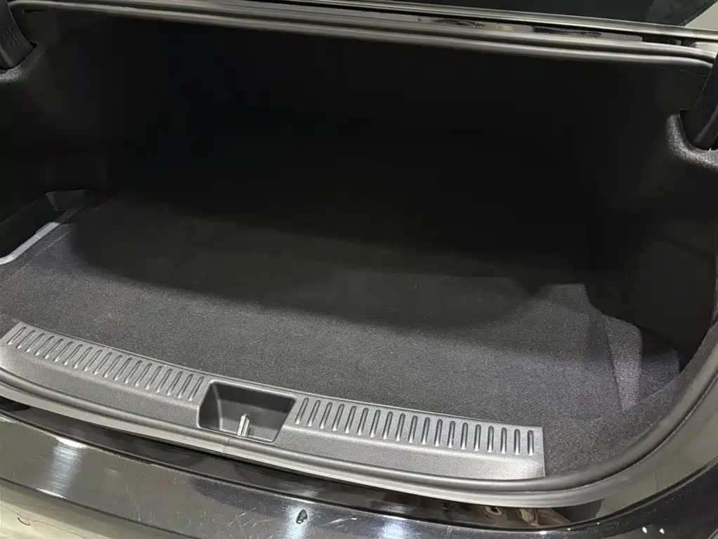 MERCEDES-BENZ E CLASS NEW ENERGY