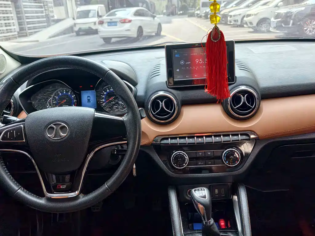 BAIC Senova X35 — миниатюра 19