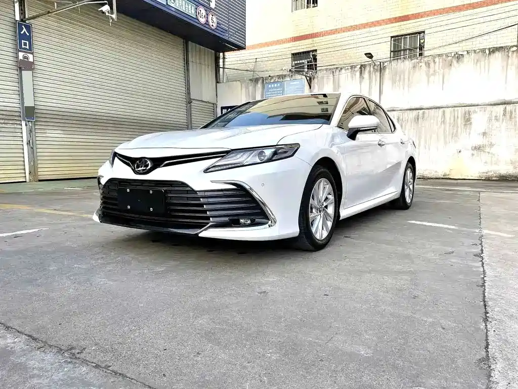 Toyota Camry 2023