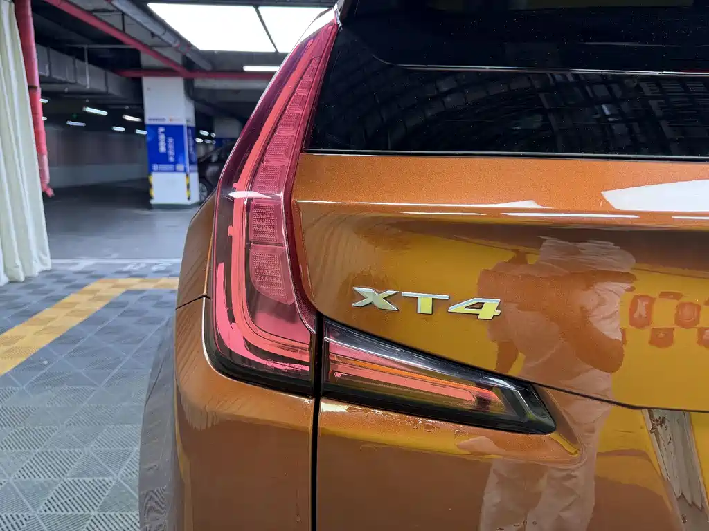Cadillac XT4 — миниатюра 8