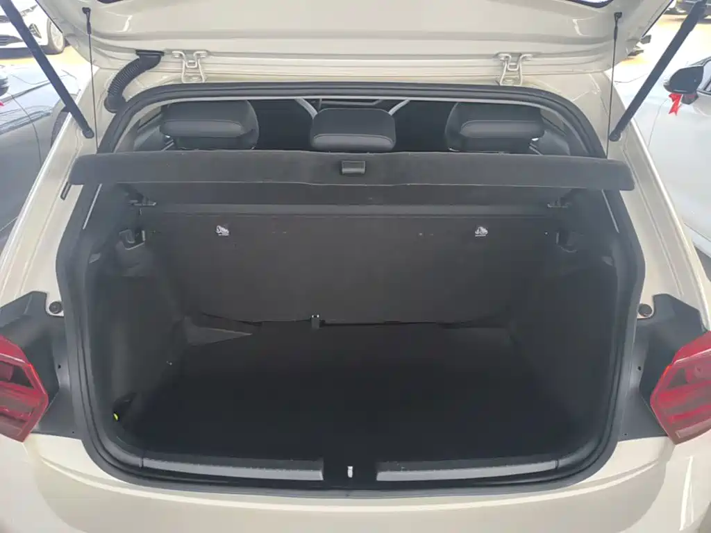 Volkswagen Polo — миниатюра 19