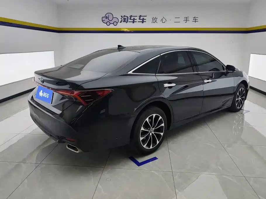 Toyota Avalon — миниатюра 3