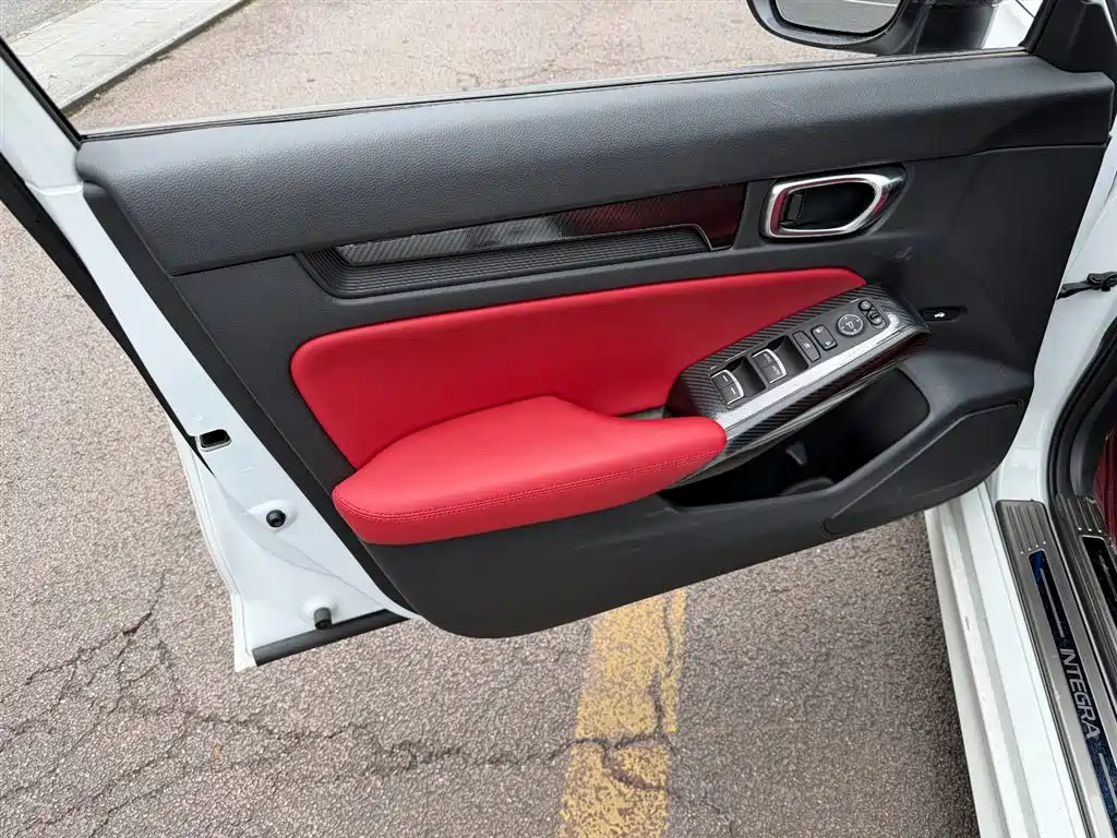 Honda Integra 2023 240TURBO CVT