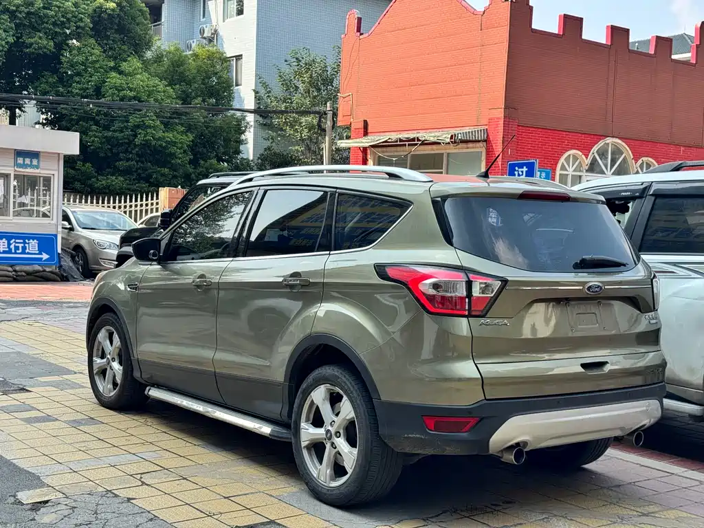 Ford Kuga — миниатюра 3