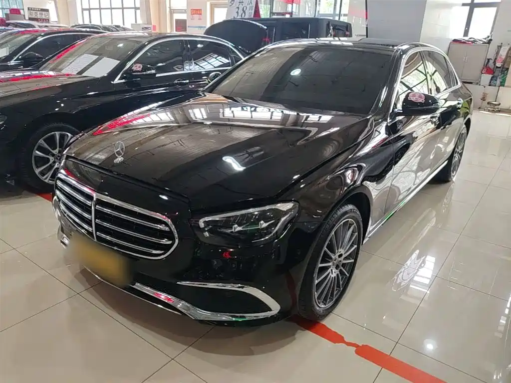 Mercedes-Benz E-Class 2022