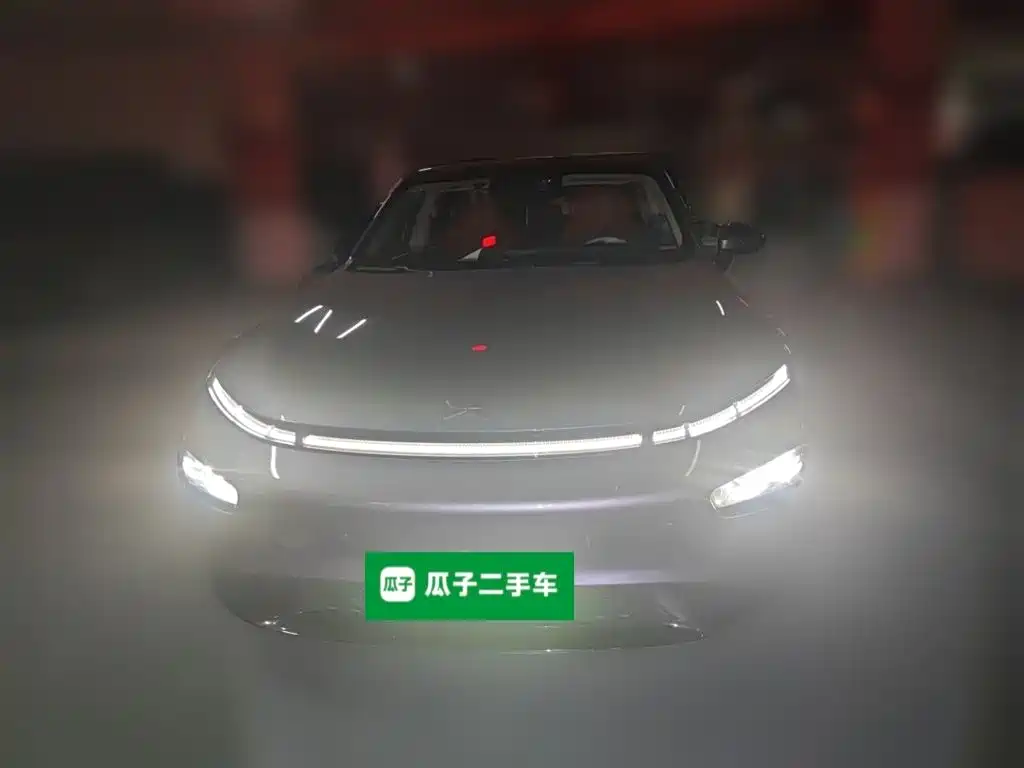 XPeng P7 — миниатюра 2