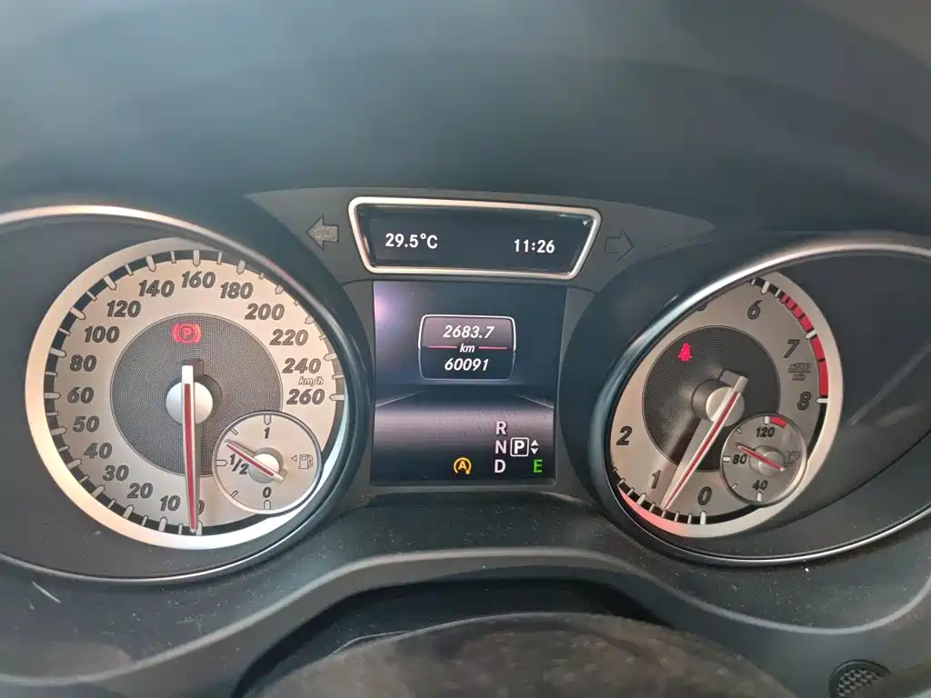 Mercedes-Benz GLA — миниатюра 7