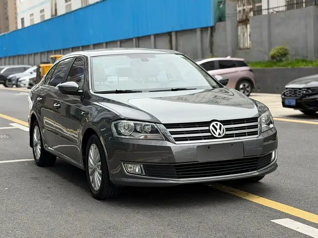 Volkswagen Lavida — миниатюра 3
