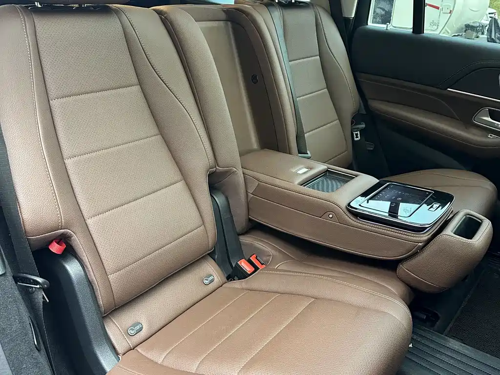 Mercedes-Benz GLS — миниатюра 11