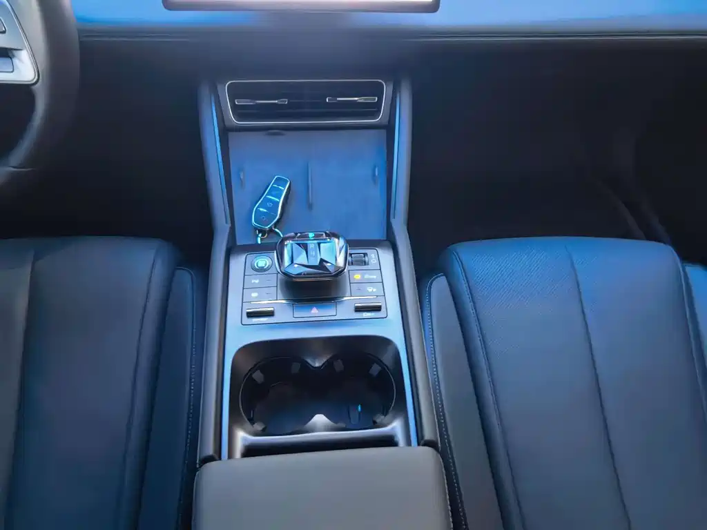 BYD Qin L — миниатюра 11