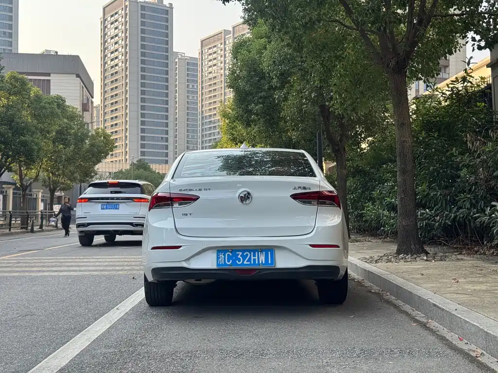 Buick Excelle — миниатюра 8