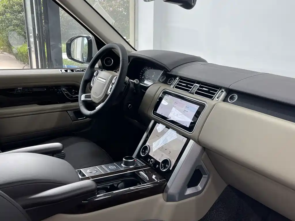 Land Rover Range Rover — миниатюра 14