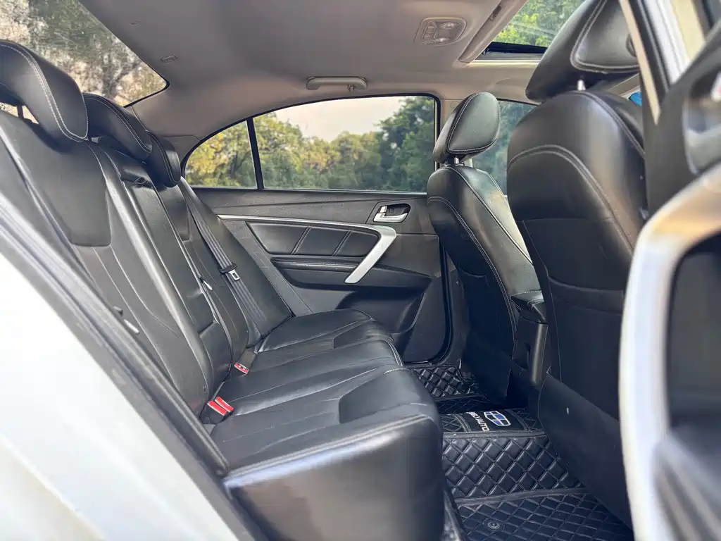 Geely Emgrand — миниатюра 12