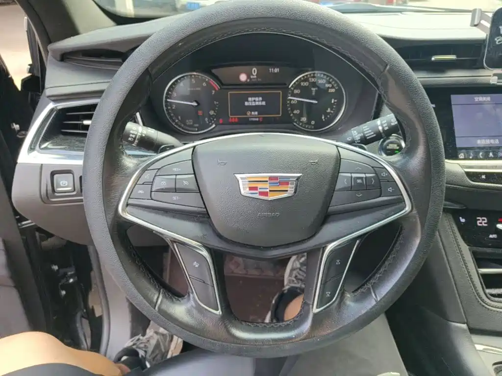 Cadillac XT5 — миниатюра 11