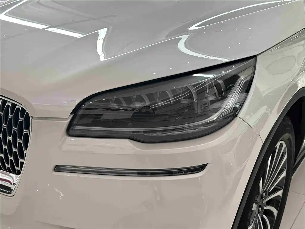 Lincoln Aviator 2022 3.0T V6
