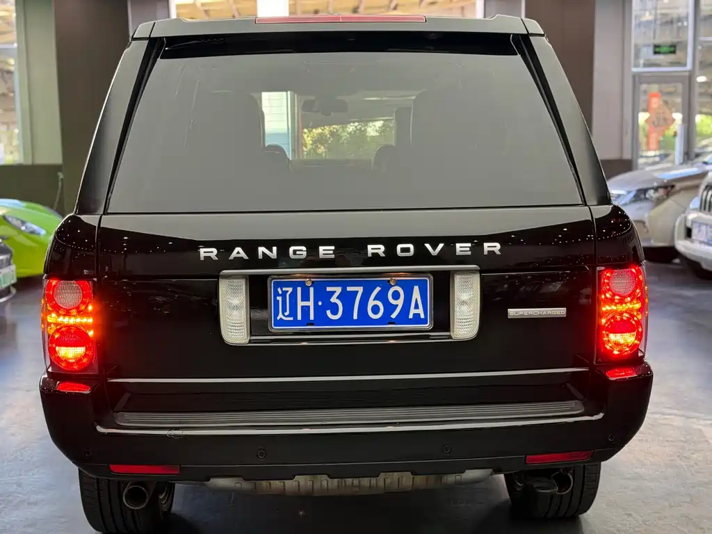 Land Rover Range Rover — миниатюра 10