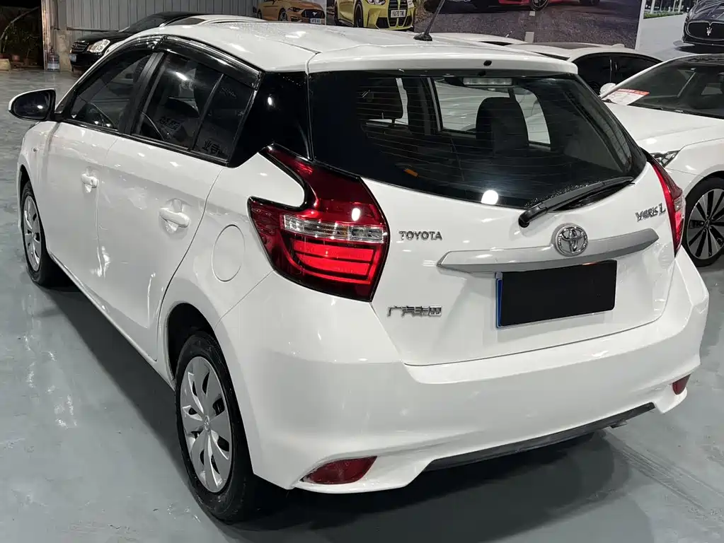 Toyota Yaris L — миниатюра 6