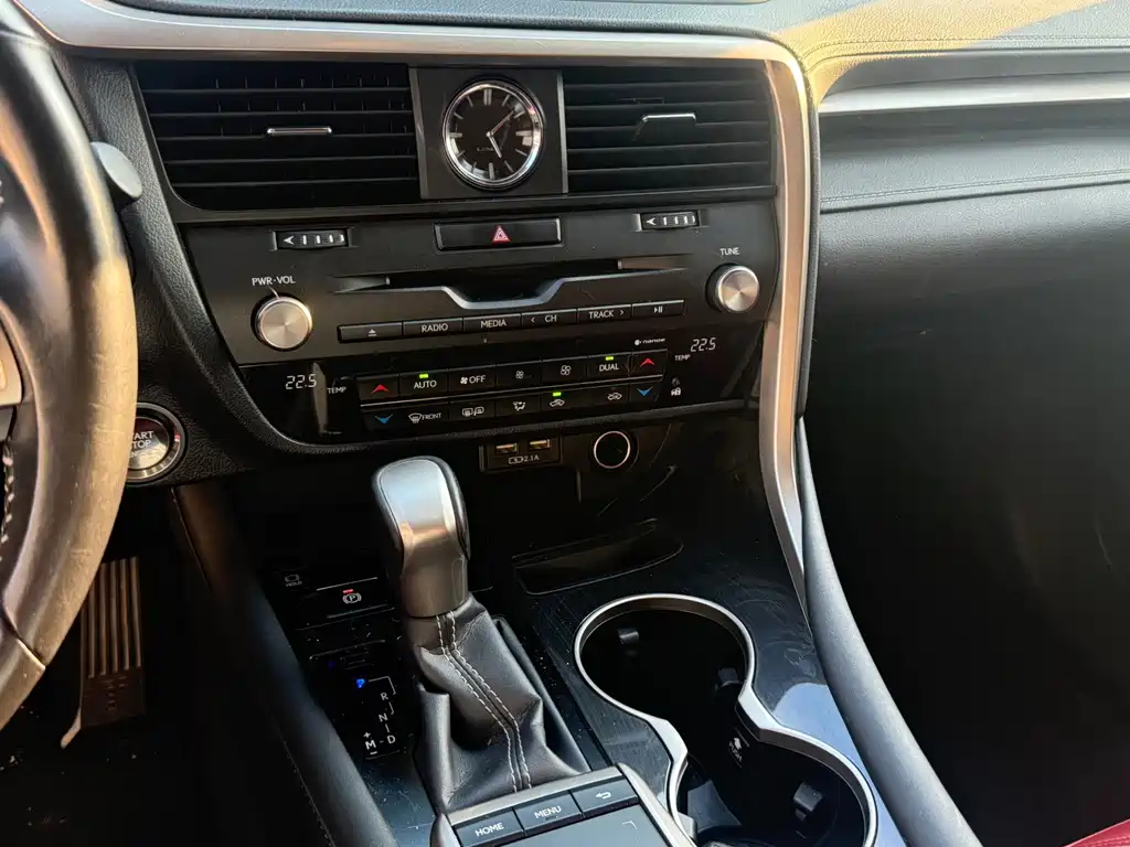 Lexus RX — миниатюра 11
