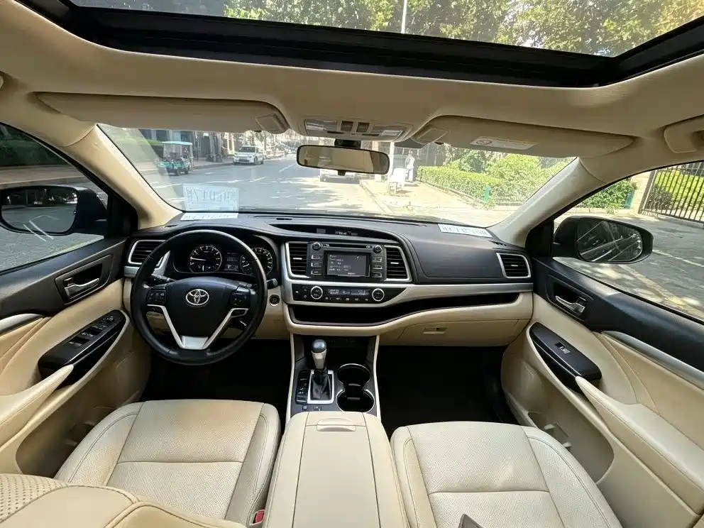 Toyota Highlander — миниатюра 5