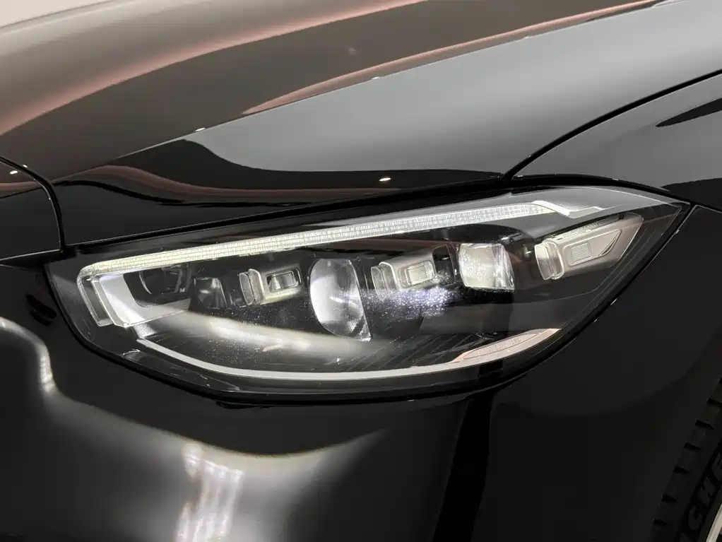 Mercedes-Benz S-Class — миниатюра 21