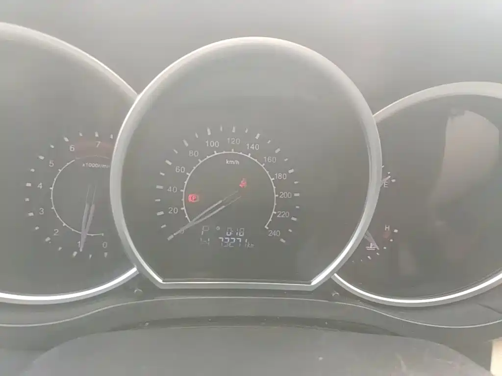 Zotye Zotye Z500 — миниатюра 12
