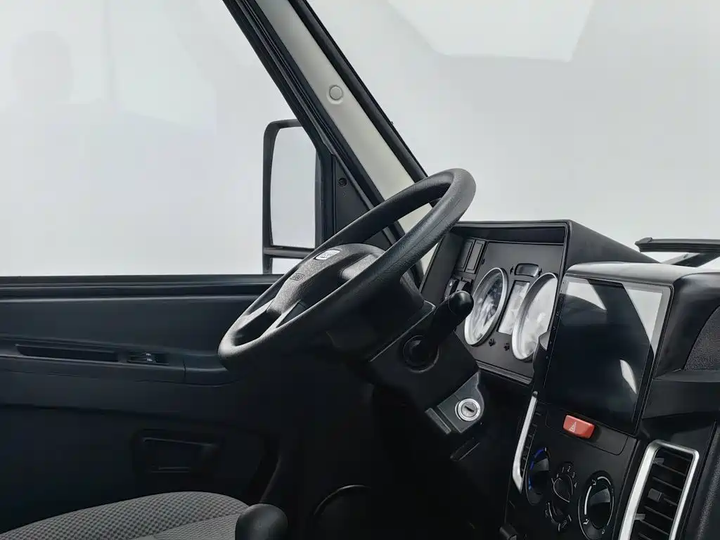IVECO Daily — миниатюра 22