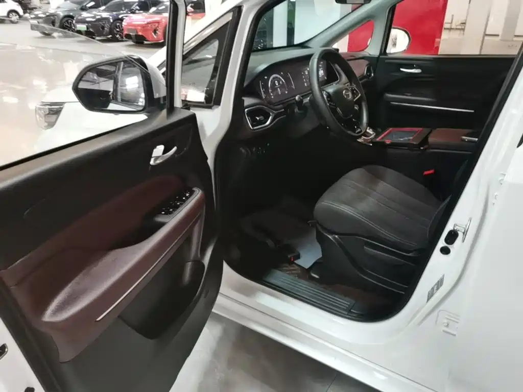 GAC Motor Trumpchi M6 — миниатюра 16