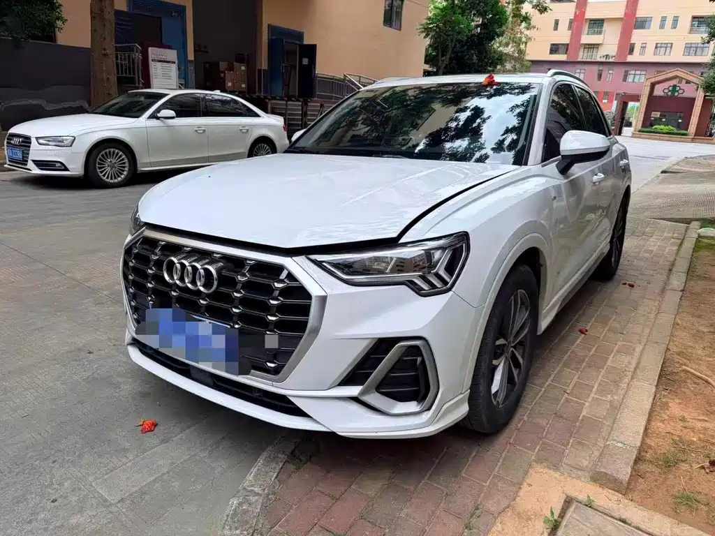 Audi Q3 2021