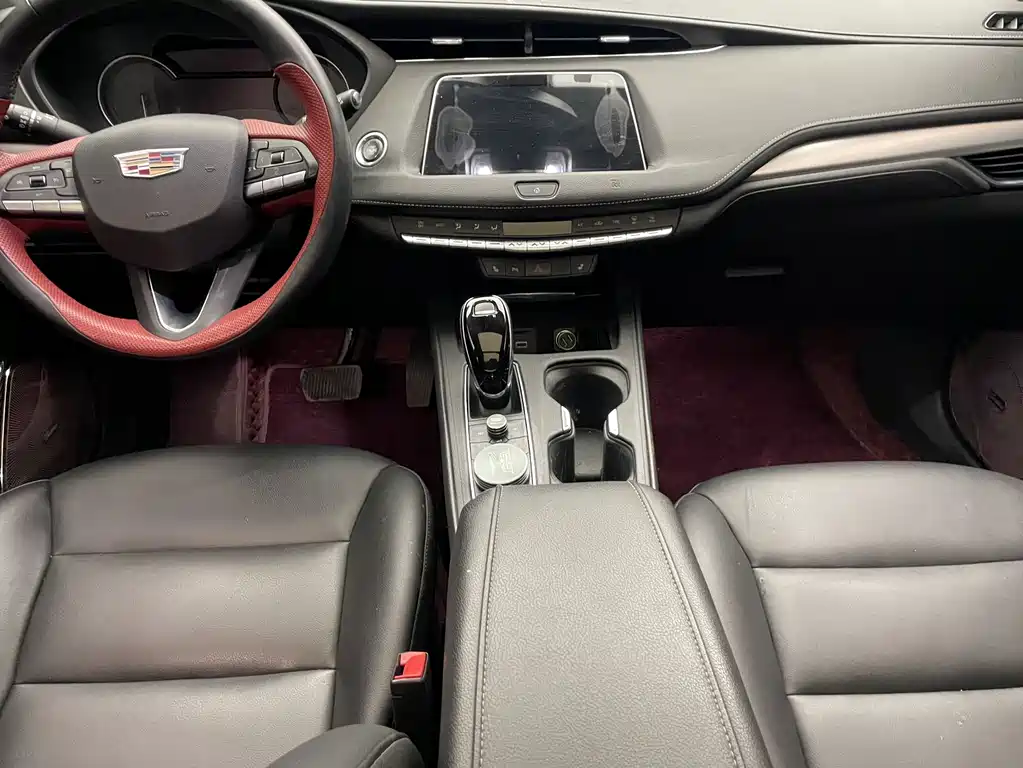 Cadillac XT4 — миниатюра 13