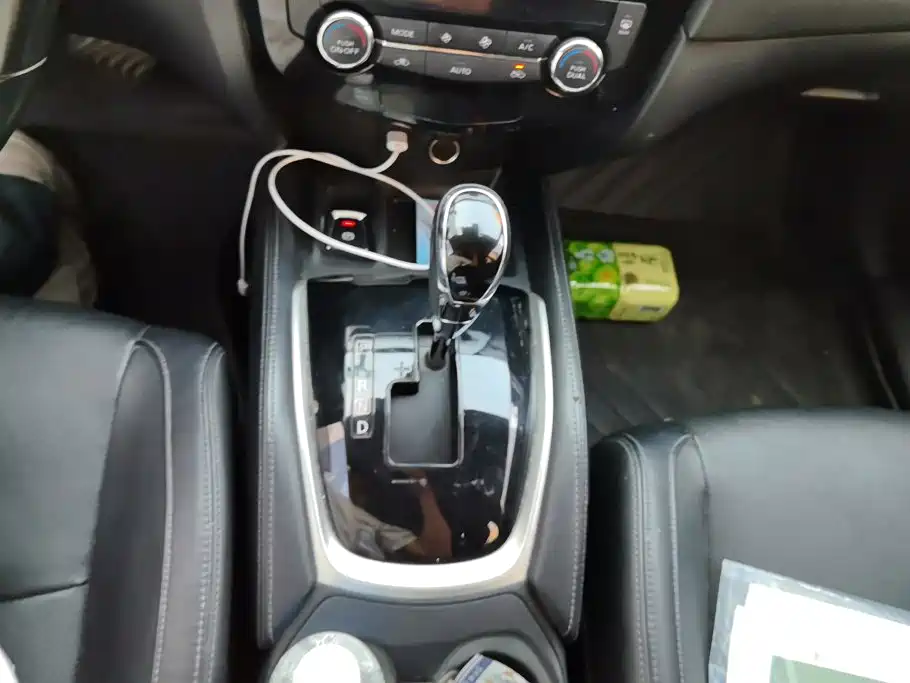 Nissan X-Trail — миниатюра 16