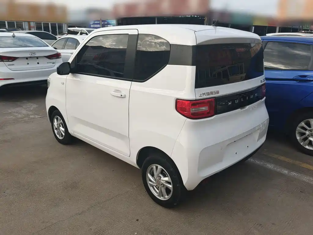 Wuling MINIEV — миниатюра 4