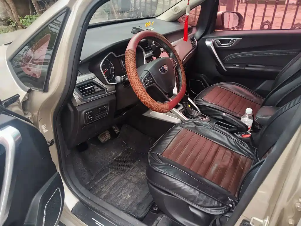 Geely Vision X3 — миниатюра 7
