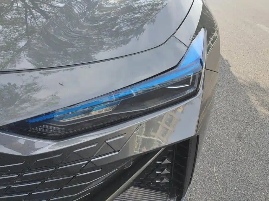 Changan UNI-V iDD — миниатюра 5