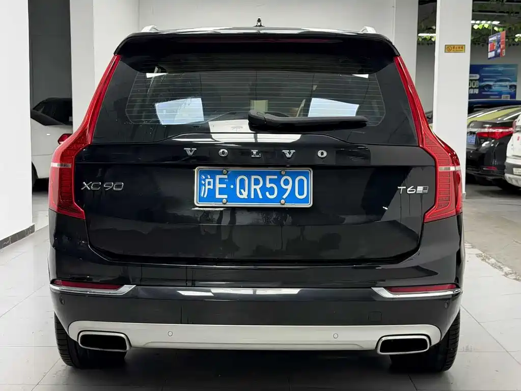 Volvo XC90 — миниатюра 5