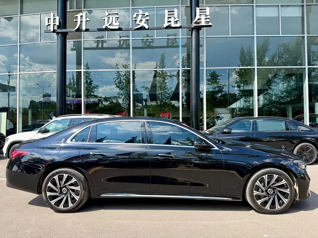 Mercedes-Benz E-Class E 2024 E 300 L Luxury