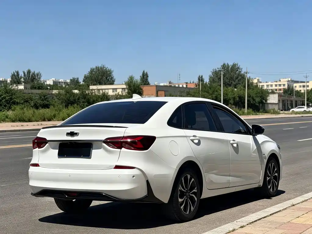 Chevrolet Monza — миниатюра 7