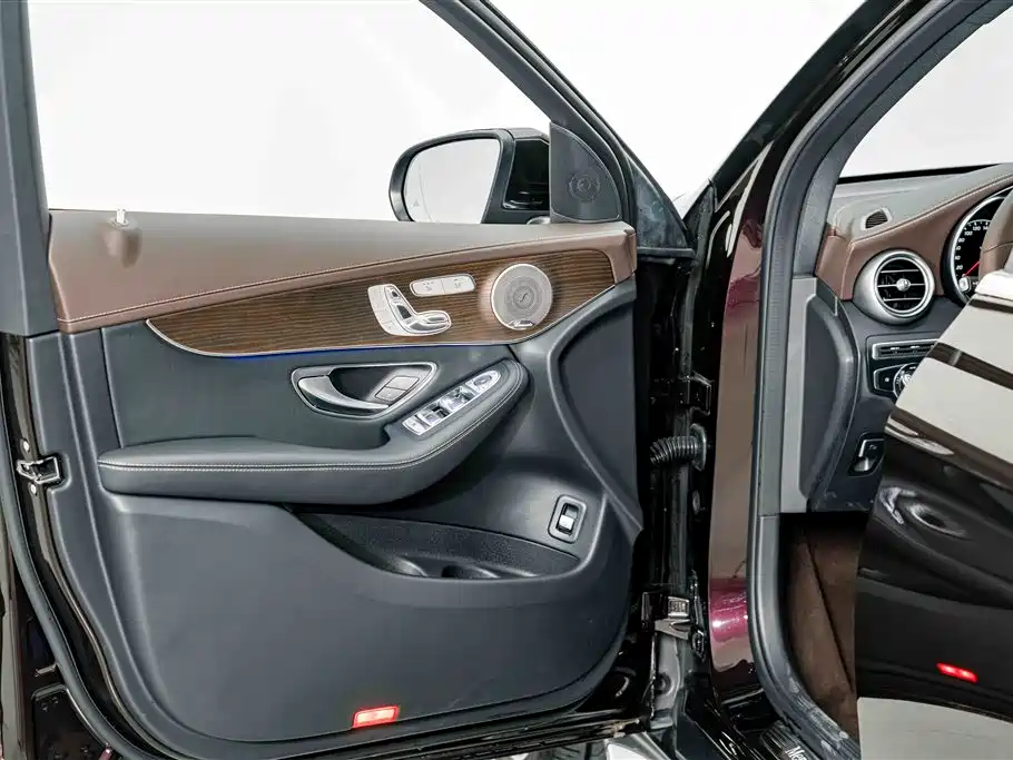 Mercedes-Benz GLC — миниатюра 15
